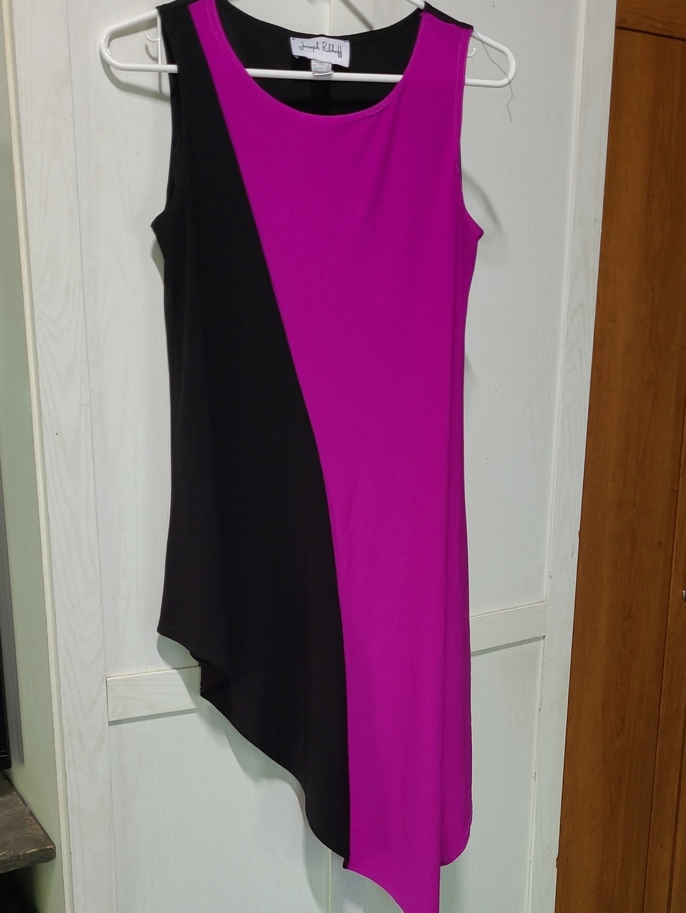 Joseph Ribkoff Magenta and Black Asymmetric Sleeveless Tunic Dress Size 8